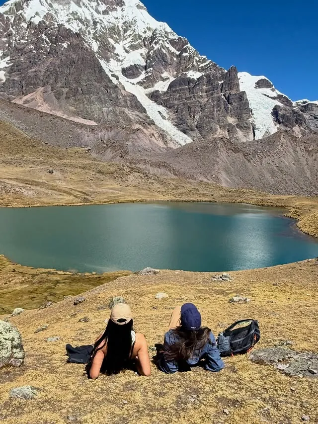 Turquoise lake at the foot of the Ausangate glacier