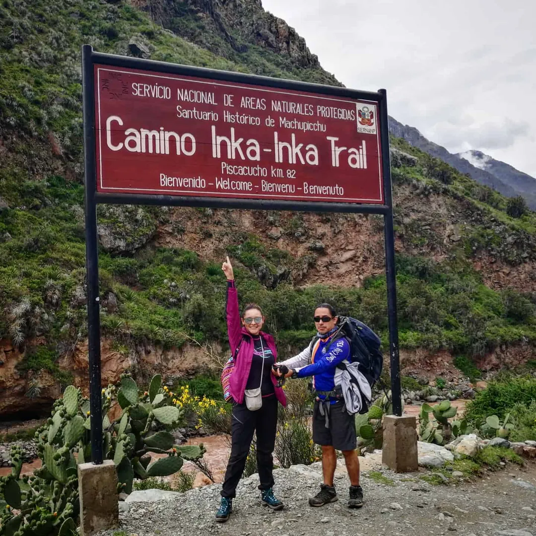 Letrero del Camino Inca en Piscacucho, km 82