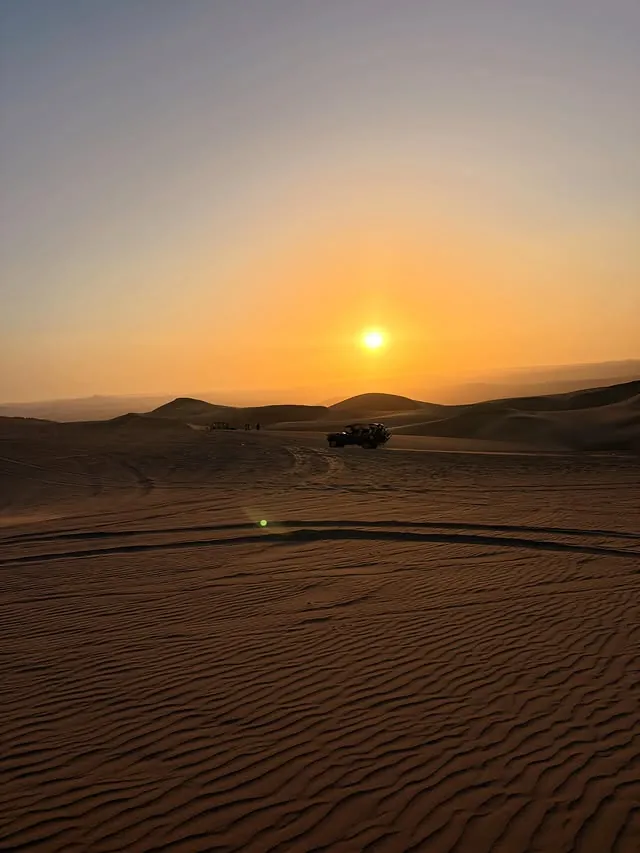 Atardecer en las dunas de Huacachina