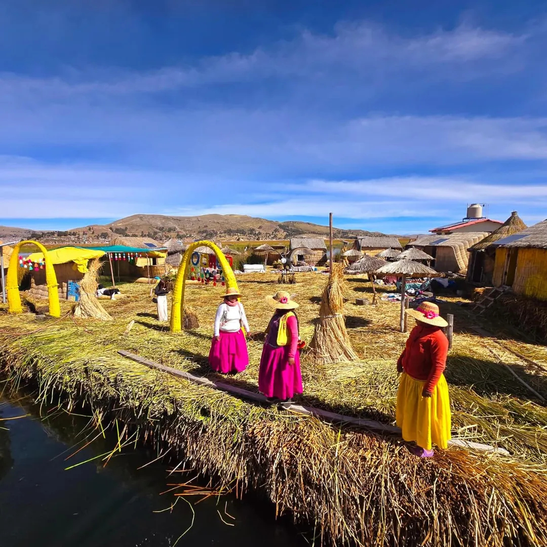 Islas flotantes de los Uros